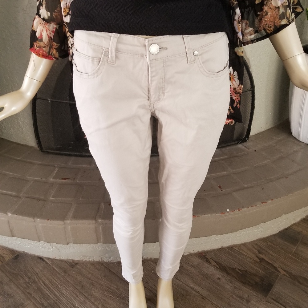 Tan skinny jeans